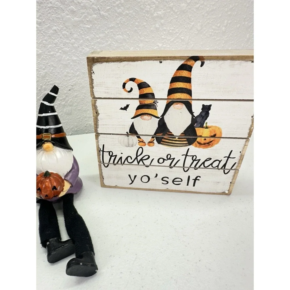 Halloween Gnome Decor Lot 6 Witch Gnomes Dangly Legs Pumpkins Skulls